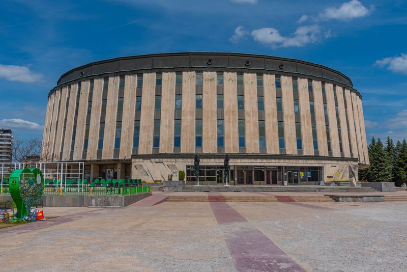 Монтират три нови зарядни станции за електромобили в Габрово Монтират три нови зарядни станции за електромобили в Габрово