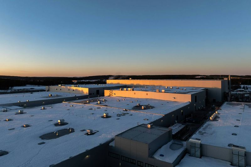 Northvolt съкращава 20% от служителите си по света Northvolt съкращава 20% от служителите си по света