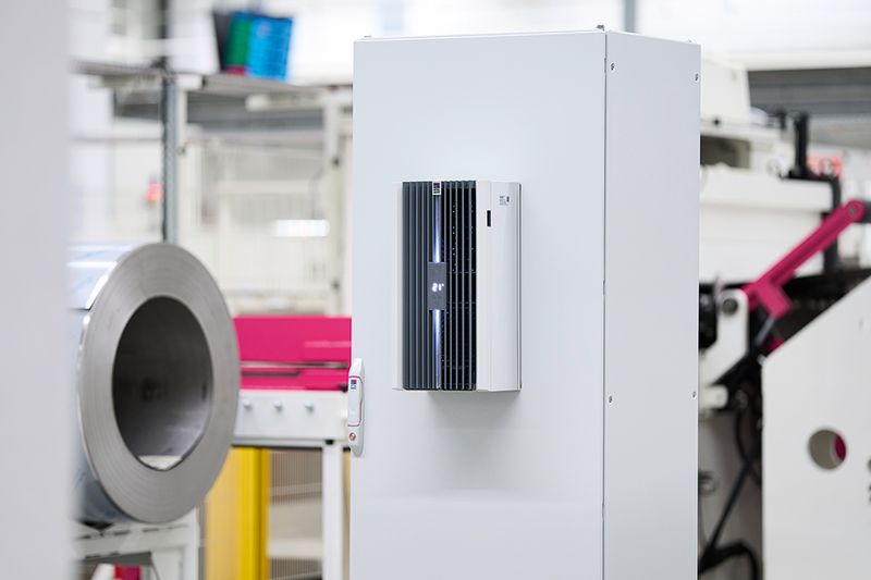 Всяка година с RiTherm на Rittal се проектират решения за управление на климата за 50 000 шкафа Всяка година с RiTherm на Rittal се проектират решения за управление на климата за 50 000 шкафа