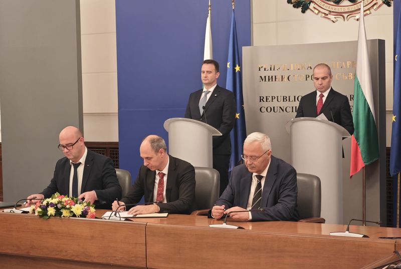 Започва изграждането на мрежа от зарядни станции за електромобили на жп гарите в страната
