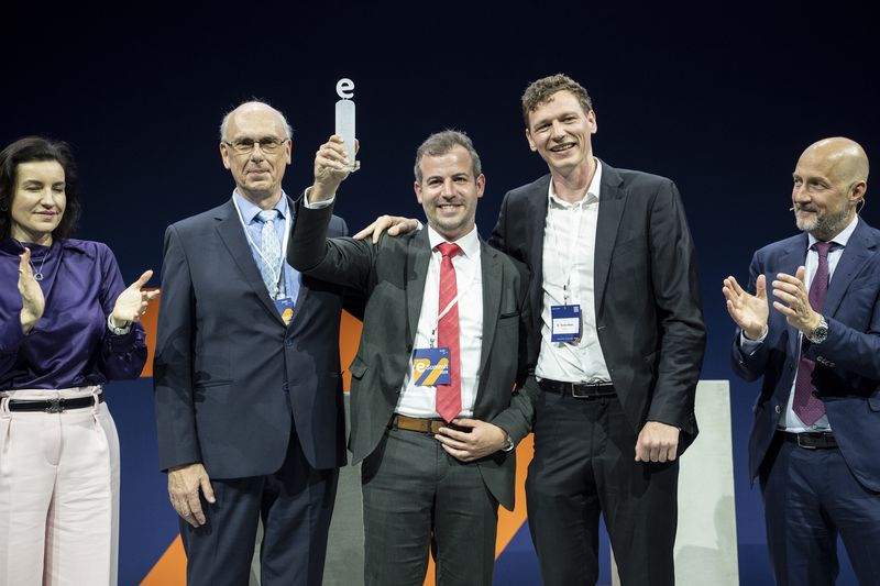 Отличието Electrifying Ideas Award на ZVEI за 2026 г. отива при Rittal, GSI Helmholtzzentrum и etalytics Отличието Electrifying Ideas Award на ZVEI за 2026 г. отива при Rittal, GSI Helmholtzzentrum и etalytics